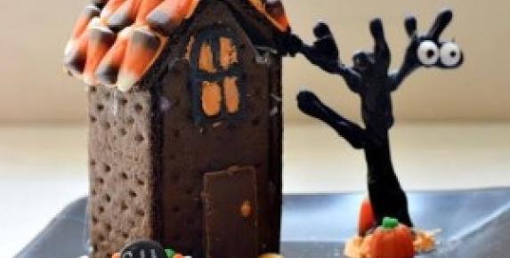 Tween Hangout: Haunted Gingerbread Houses at Mill Valley Library